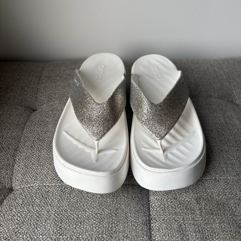 Crocs Women's Getaway Chunky White Glitter Flip Flop Platform Sandals Sz8 - Picture 2 of 7